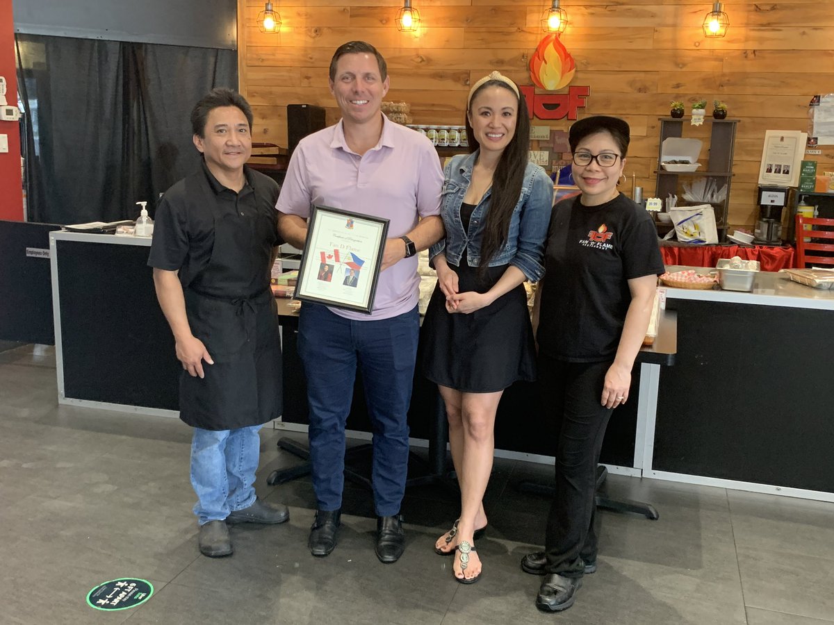 Patrick Brown on Twitter "Had a delicious "Kamayan" lunch at FAN "D