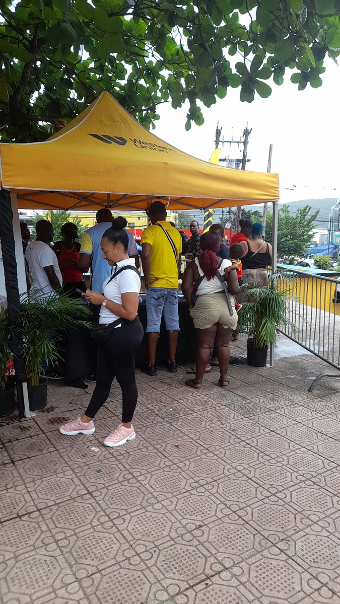 GKMSOnline's tweet image. #PapineSquare right now come and sign up now for your #GKOne card and get a $1000 bonus plus the chance to win $10000 in our #ShowMomYourLove promotion. #RecieveRemittance #PayBills plus get a free #VisaCard to use at ATMs, online or point-of-sale