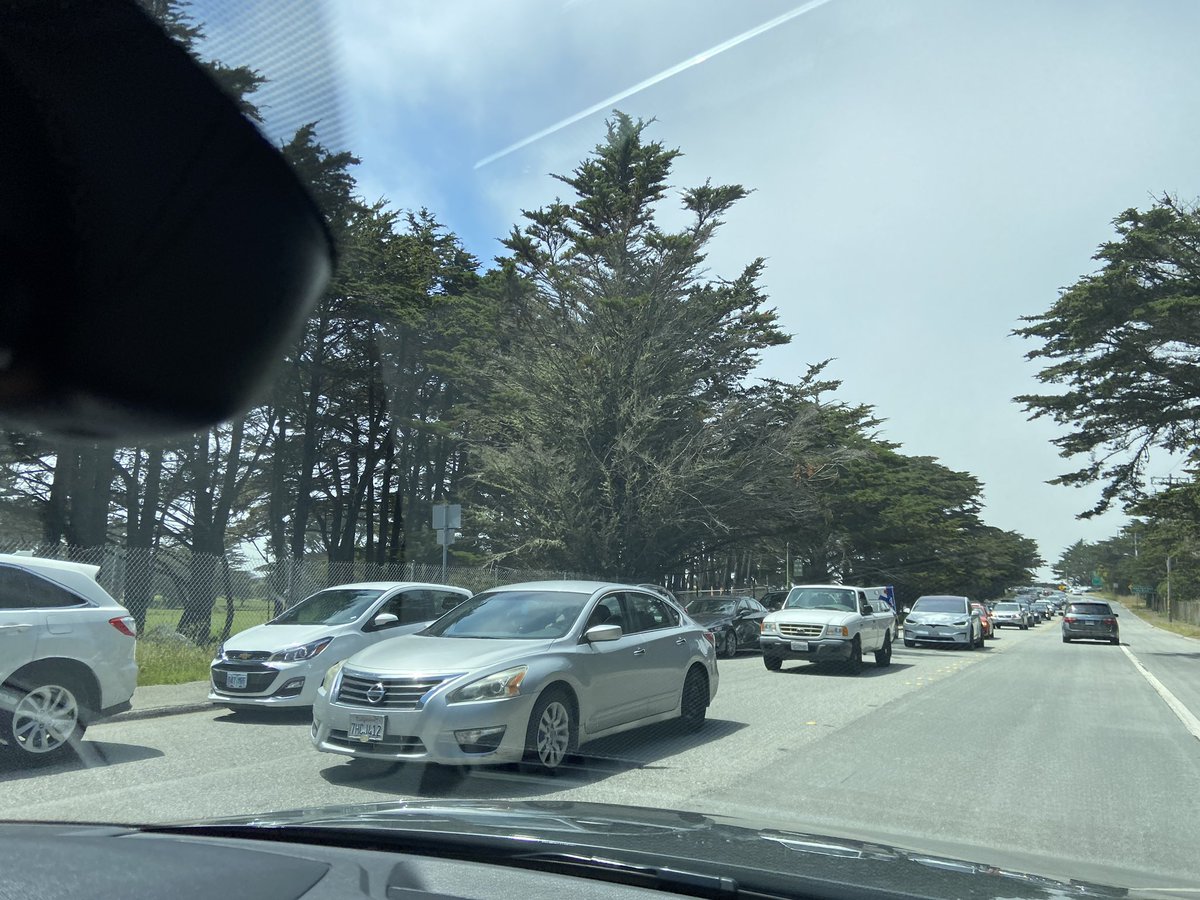SharonKPIX's tweet photo. The place to be: Lots of car traffic in Pacifica coast as crowds head to #MoriPoint to catch carpets of blooms. Beautiful hike for #MothersDay2023 weekend @KPIXtv https://t.co/pMg0S3TcBF