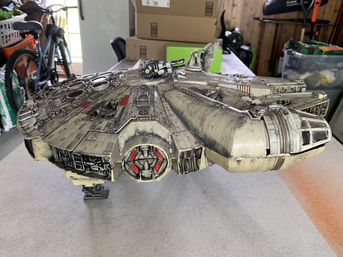 croctopusart's tweet image. The other falcon I did awhile ago. #starwars #milleniumfalcon