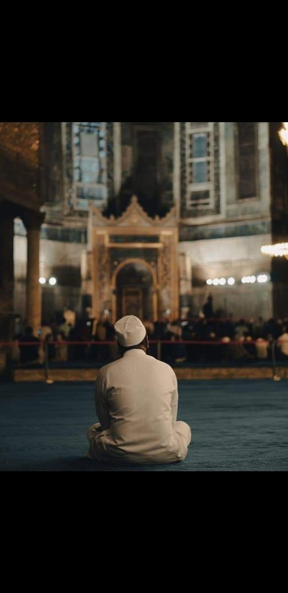 Doplomasia88's tweet photo. تعلمُ حاجتي فامنُنّ عليّ بها، إن لم أكُن أهلًا فإنّك أكرمُ..💛🕊 https://t.co/hoC4umSqSE