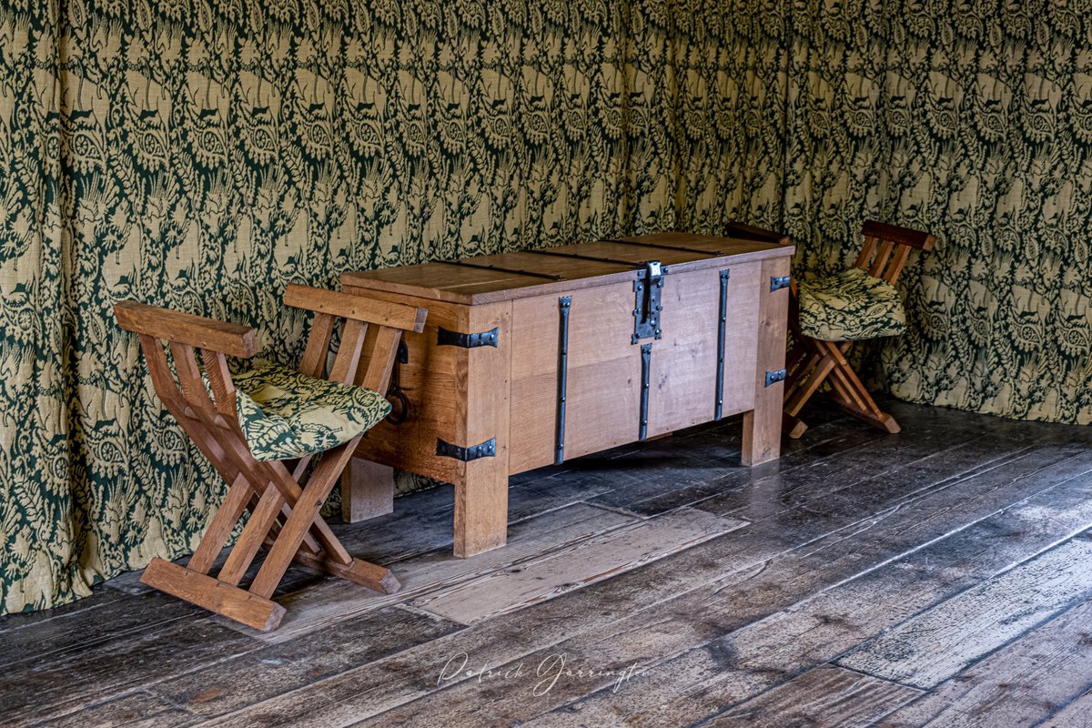JPG_1969's tweet image. Gainsborough Old Hall, Lincolnshire. A repro C15th room. A couple of good quality re-enactores would make this room pop. Great C15th style furniture &amp;amp; decor. Favourite period. #medieval #mansion #richardthethird