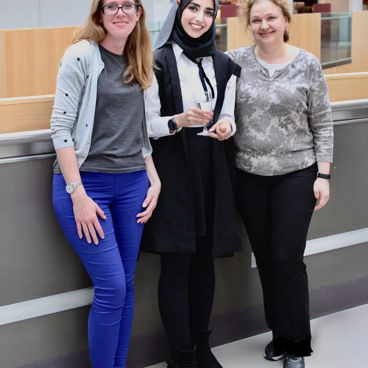 Komal__Yasmin's tweet photo. Happy to share that I passed my DPhil viva yesterday. Huge thanks to my amazing supervisors for their excellent training &amp; support -and to everyone at @BrockdorffLab for an inspiring work environment. I could not have asked for a better PhD experience #DPhil-ed #DPhil-ightful 1/2 https://t.co/CjZjkmvymO