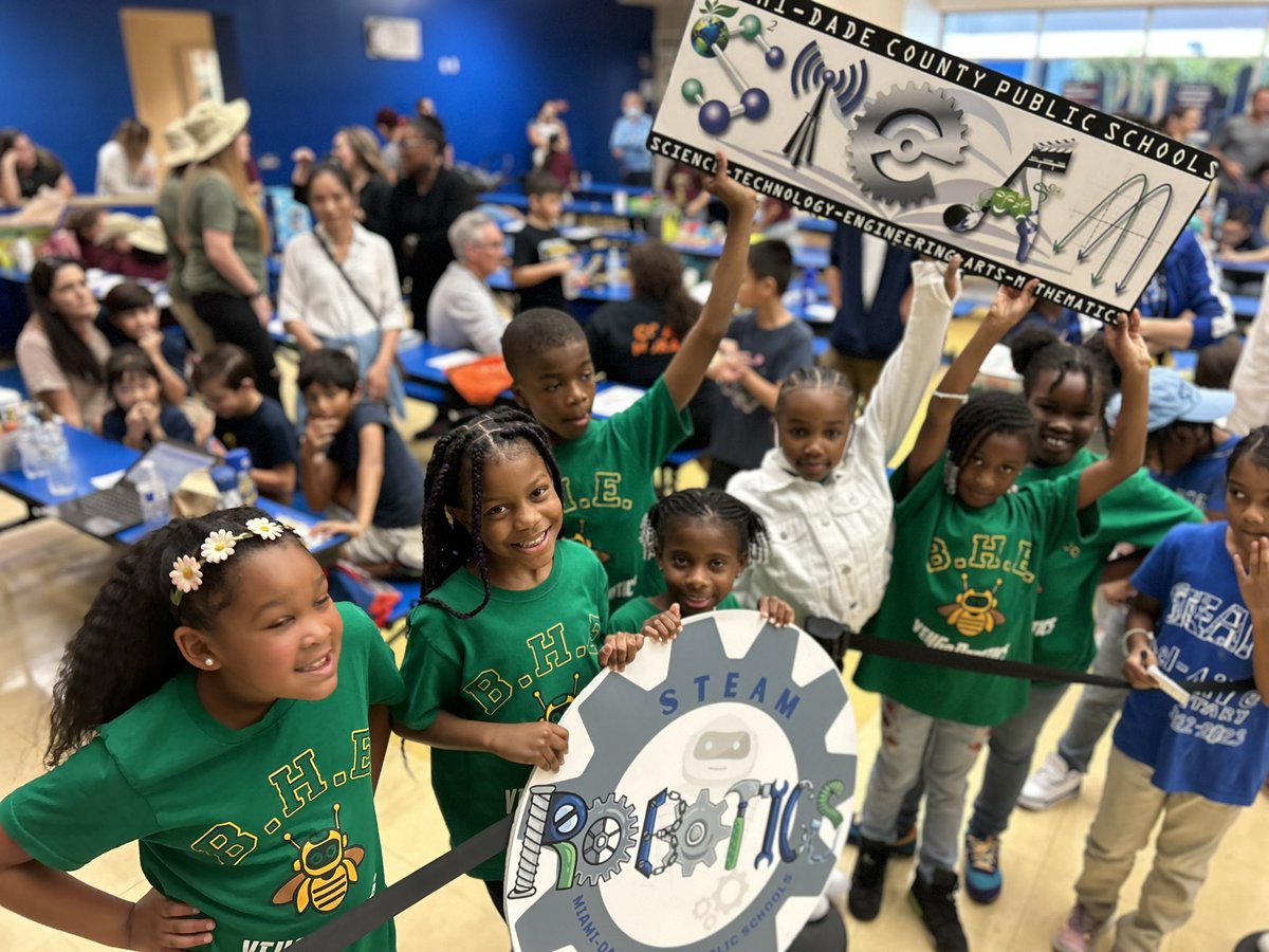 MDCPSRobotics's tweet photo. Thank you 🙏 to our @BHEHornets Family for joining our VEX Go Tournament 🤖 @WHGES for our #MDCPSDigitalNatives representing @MDCPS @NestorEMarcia @MDCPSSTEAM @MDCPSAcademics @MDCPSSci @inst_technology @STEAMDesignated https://t.co/EGYunaSa4w