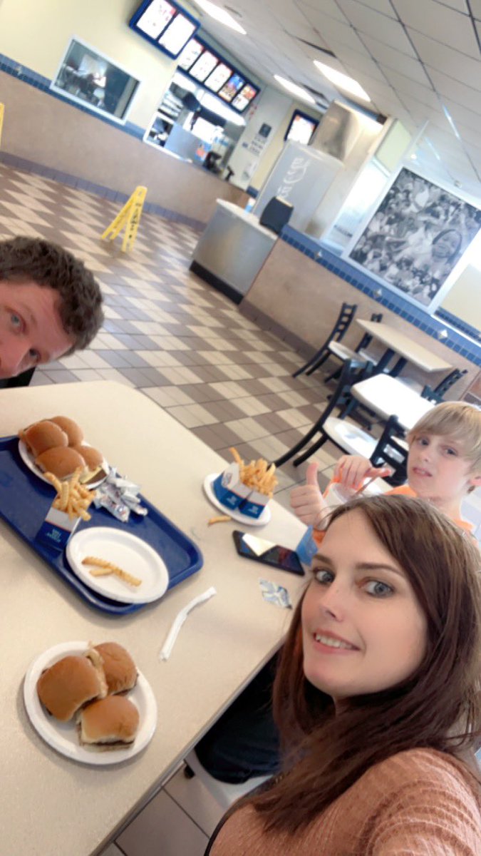 Chdwarrior86's tweet photo. Family night out #WhiteCastle https://t.co/MZcviUIU9k