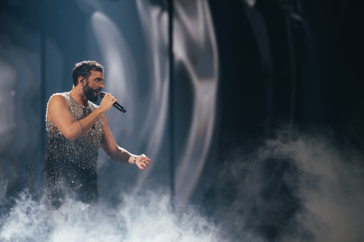 RadioTime tweet media