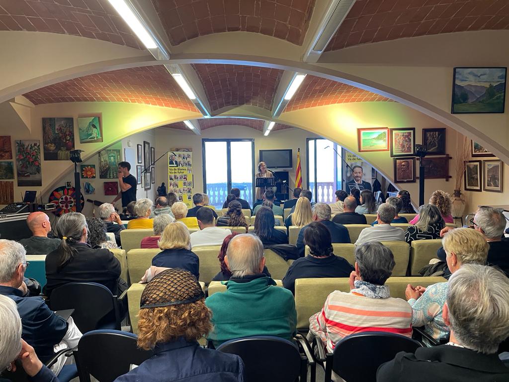 Gironanoticies's tweet photo. Esquerra de Blanes anuncia la creació d'una regidoria d'habitatge https://t.co/gfursa76bF 

Canosa posa en valor la "bona gestió econòmica feta amb obra pública al carrer"

@erc_fedgirona @ercblanes @asanz68 https://t.co/e0qWJ5Ti1x
