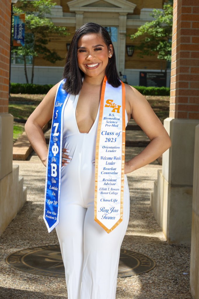 SamHoustonZetas's tweet photo. ConGRADulations to our Illustrious Lambda Eta member Soror Ray’Jaa Turner on graduating!🎉 Ray is apart of the Spring 2020 intake line &amp; served as past 1st VP &amp; MIP Coordinator. We are proud of you &amp; good luck on your future endeavors!🕊️
#NotJustAnyZeta #LambdaEtaZetas #ETXZetas https://t.co/IX9ab9vJ6i