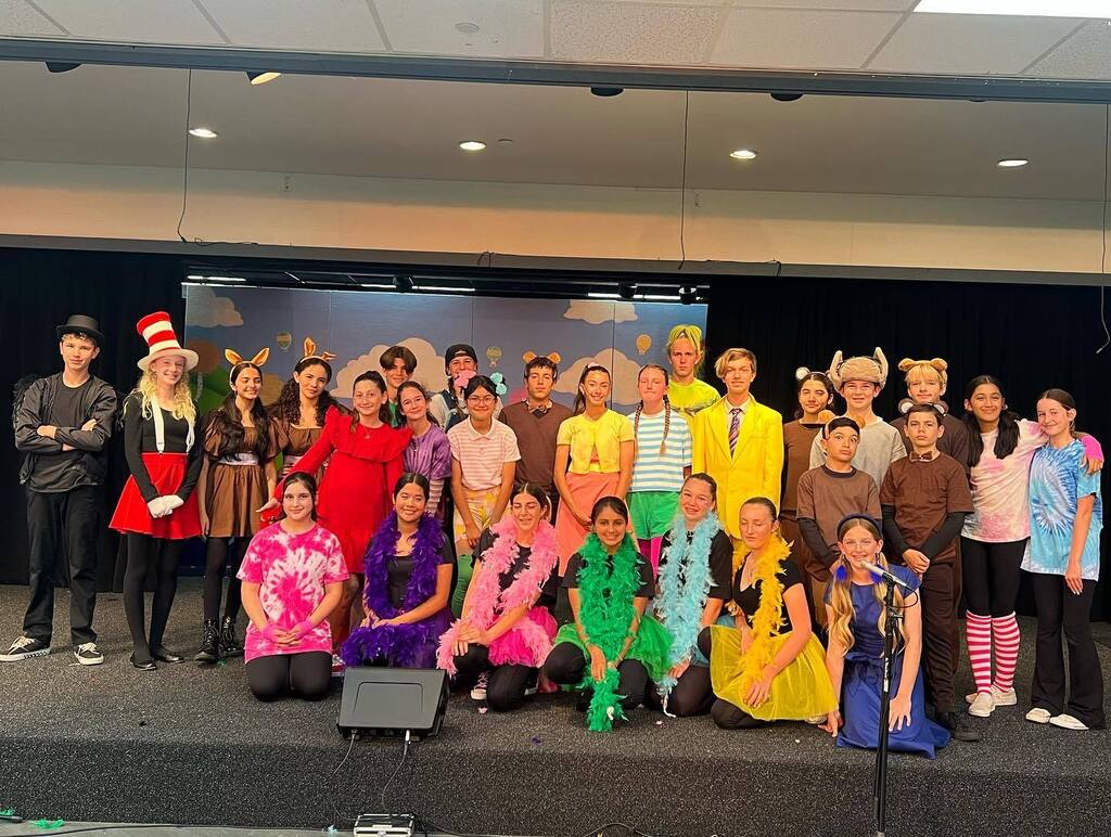 FNMSpanthers's tweet photo. Some amazing moments from Seussical Jr.! Way to go Newhart Drama! Bravo! 👏🏼 https://t.co/Q93ff1tAOX https://t.co/pgRoUqHjJa