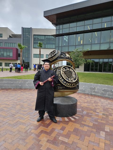 Peanut25's tweet photo. Words can not express how proud I am .Austin graduated from Texas A&amp;M Galveston with a Double Major in Marine Biology and Fisheries! I’m so excited to see what this next chapter holds for him ❤️ https://t.co/M4gaglYUZz