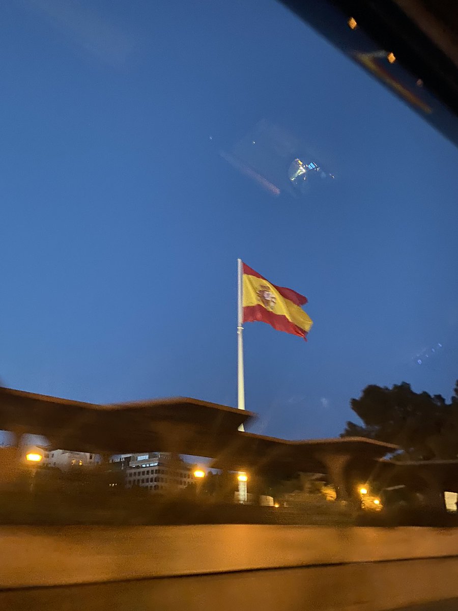 Monchyks tweet media