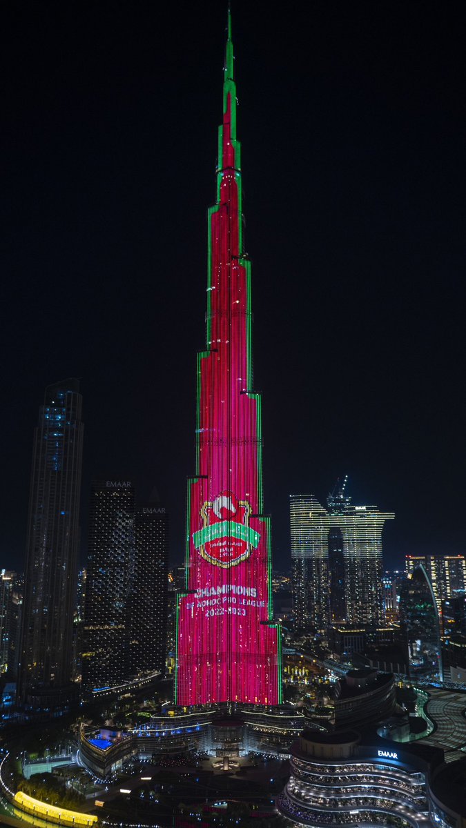 أعلى ناطحة سحاب في العالم #برج_خليفة يحتفي بفخر الفرسان #شباب_الأهلي أبطال دوري أدنوك للمحترفين.

#شباب_الأهلي ❤️💚
#القوة_الحمراء 👊
#الفرسان_ابطال_الدوري
#دوري_أدنوك_للمحترفين