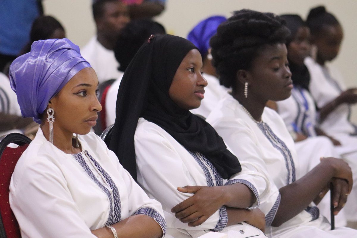 DECLICsud's tweet photo. 📹Retour en images du #Demo_Day co-organisée par Declic  et #Baziness Lands.💡

Les 125 jeunes entrepreneurs accompagnés par @DECLIC et Baziness Lands dans le cadre du projet @Usaid Entrepreneuriat &amp; Investissement viennent de terminer leur parcours de pré-incubation. https://t.co/j6QTRFGxQz
