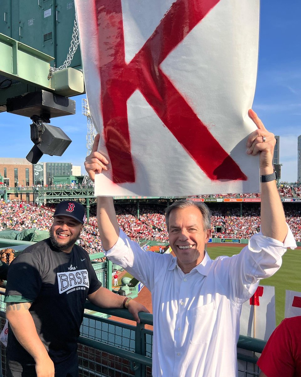 Tom Caron tweet media