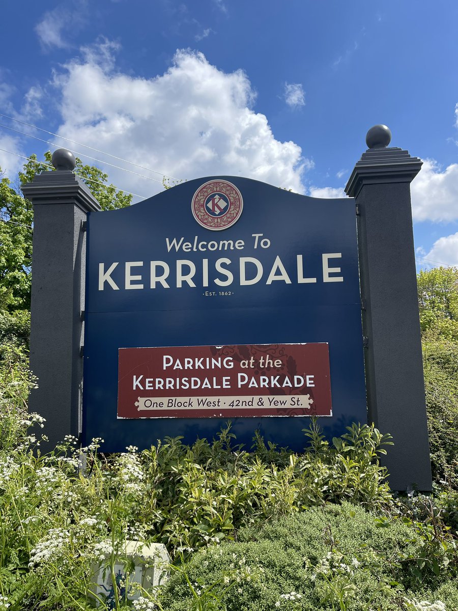 Some of Vancouver’s best shops are in Kerrisdale Village! 
More than 200 shops, all perfectly intermingled with coffee houses &amp; eateries offering plenty of comfy downtime for the happy shopper.  #KerrisdaleVillage #kerrisdaleInsider #ShopKerrisdale #Kerrisdale  #Shoplocal