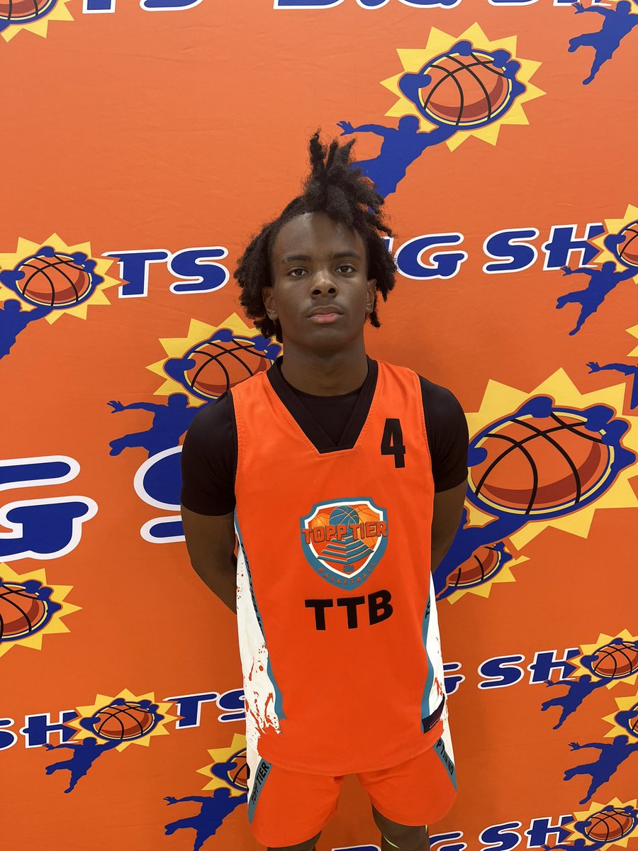 #BigShots #VaBeachMayMadness 
17U

Team Resilience 49
55 Milyan Smith Walker 19
11 Malcom Velmar 10

Topp Tier Md 46
4 Taveon Reed 10