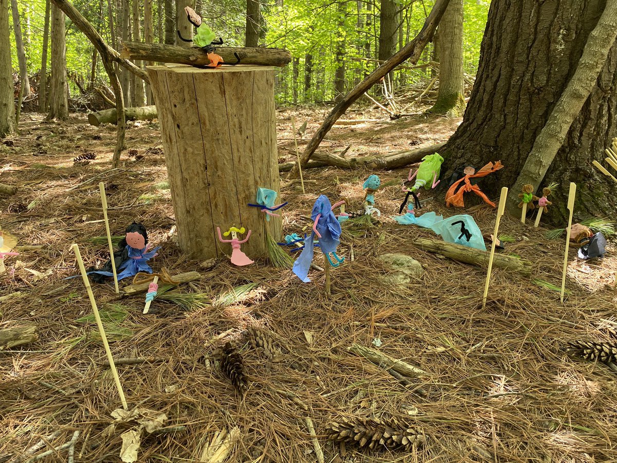 persaud_c's tweet image. Doesn’t she look just like me? Adding my 3D portrait to the new settlement She started off in the tree but clearly chose to sun bathe instead 😋#PeelEYC #playnaturally