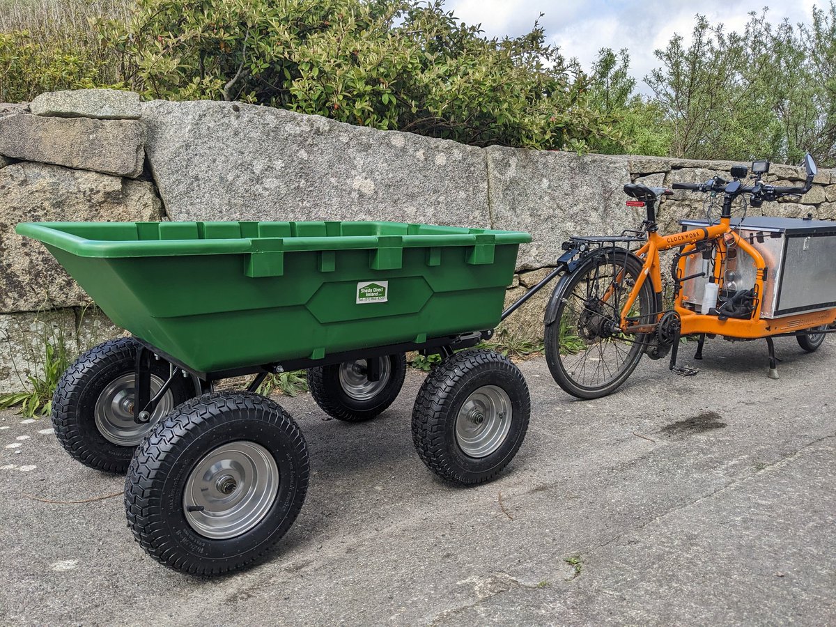 CyclingForMind's tweet photo. I'm delighted to be taking part in a pilot scheme on the feasibility of transporting fridges and washing machines by bike. If the scheme proves successful, SUVs will be phased out, and owners will be able to scrap their vehicles in exchange for a cargo bike and trailer. https://t.co/RcprZvaSgF