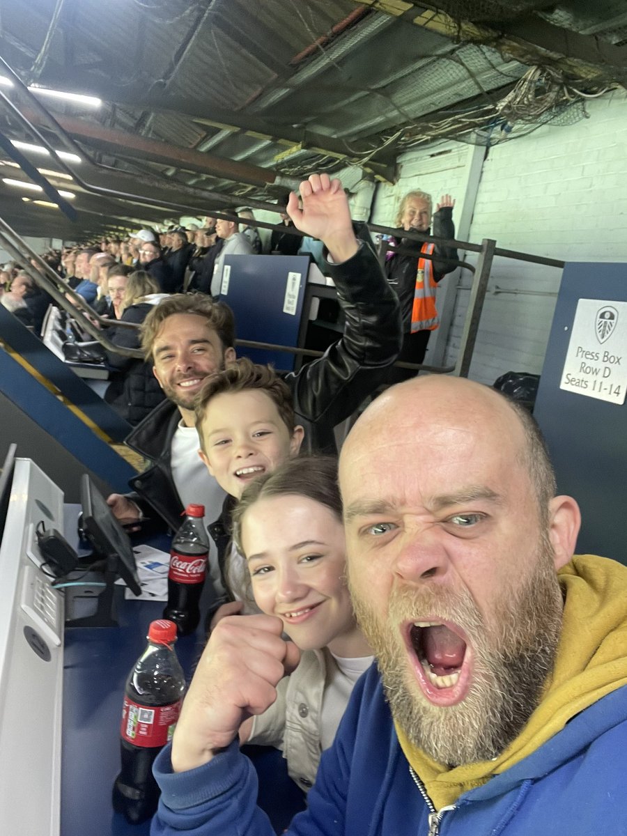 TomRShepherd's tweet photo. Shame we didn’t get the win - but at least my birthday weekend wasn’t completely ruined with a loss. @LUFC #MOT #lucf https://t.co/Q8KFu7s8Kq