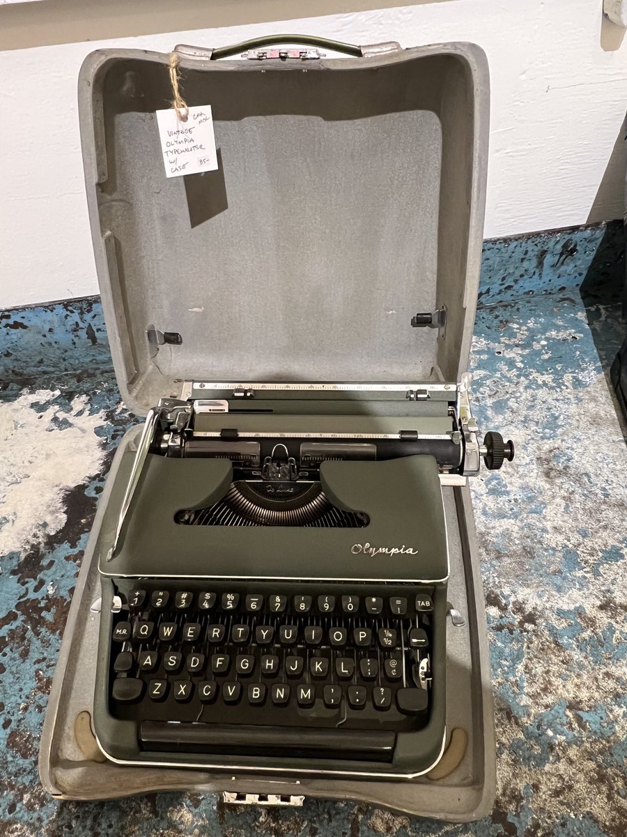 jeff_pasquale's tweet photo. Writers’ alert…😀 ⁦@austinkleon⁩ https://t.co/KebJeftnQy