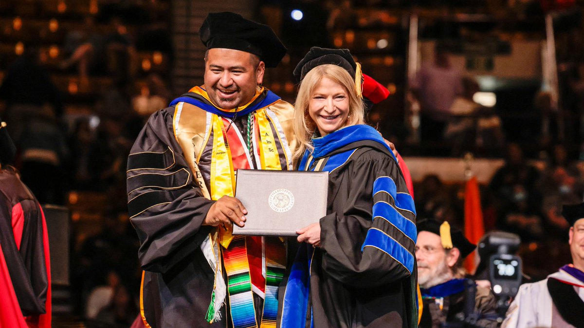 CUDenver's tweet photo. Officially, official 🎓 #CUDenverGrad https://t.co/NKZdXU3Odc