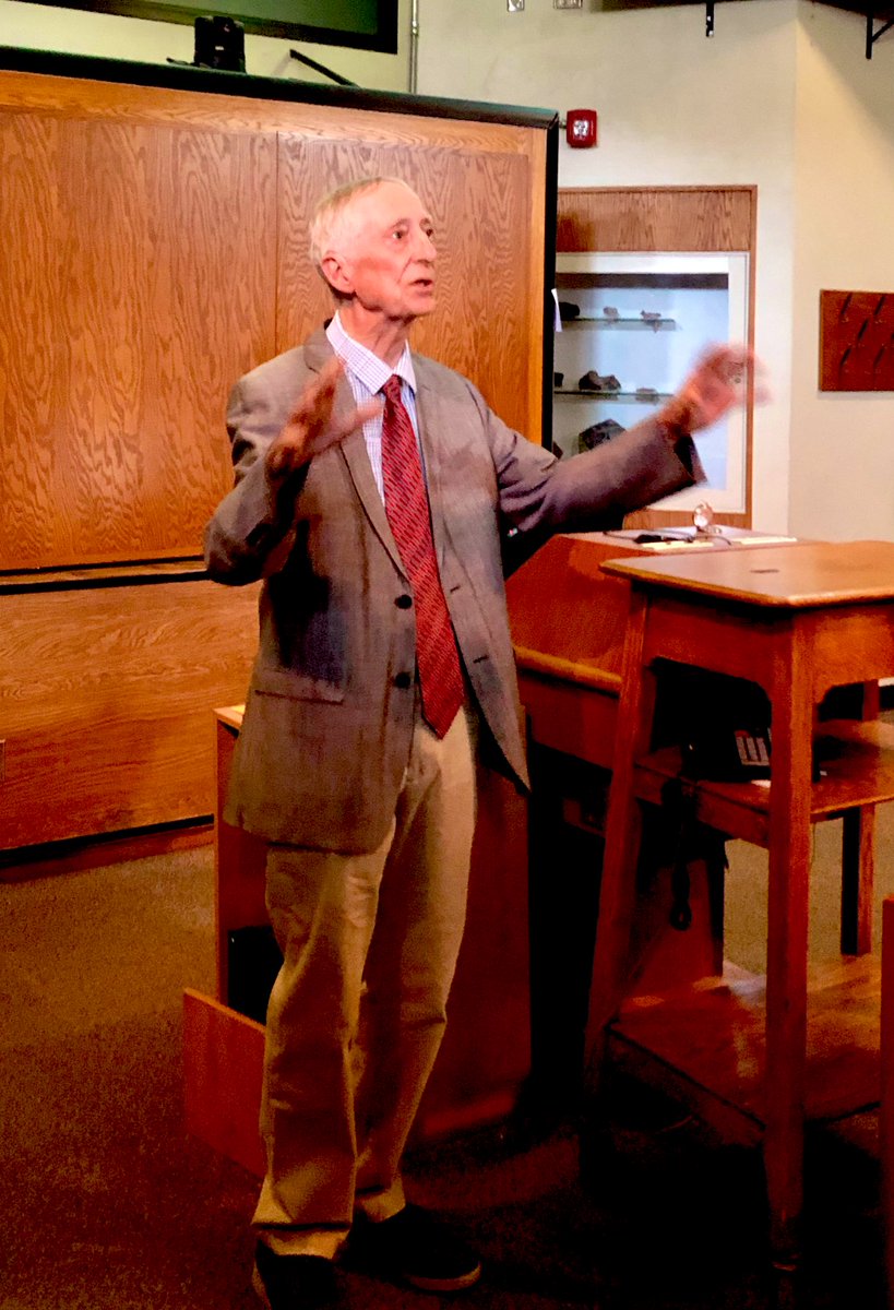 bio_diverse's tweet photo. End of an era @BioMcGill @mcgillu Graham Bell gave an awe inspiring and emotional retirement “exit” seminar - 

One of the most extraordinary evolutionary biologists of the past 50 years. No one has done more for ecology and evolution in Canada 🇨🇦 https://t.co/Zx9b51SOr5