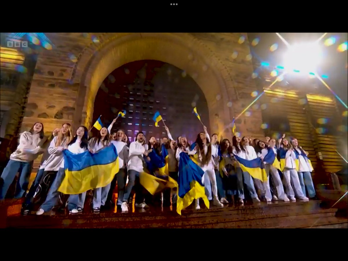 Ukraine.

You’ll never walk alone ❤️

That was beautiful.

#Eurovision    #Eurovision2023    #unitedkingdom #samryder #ukraine