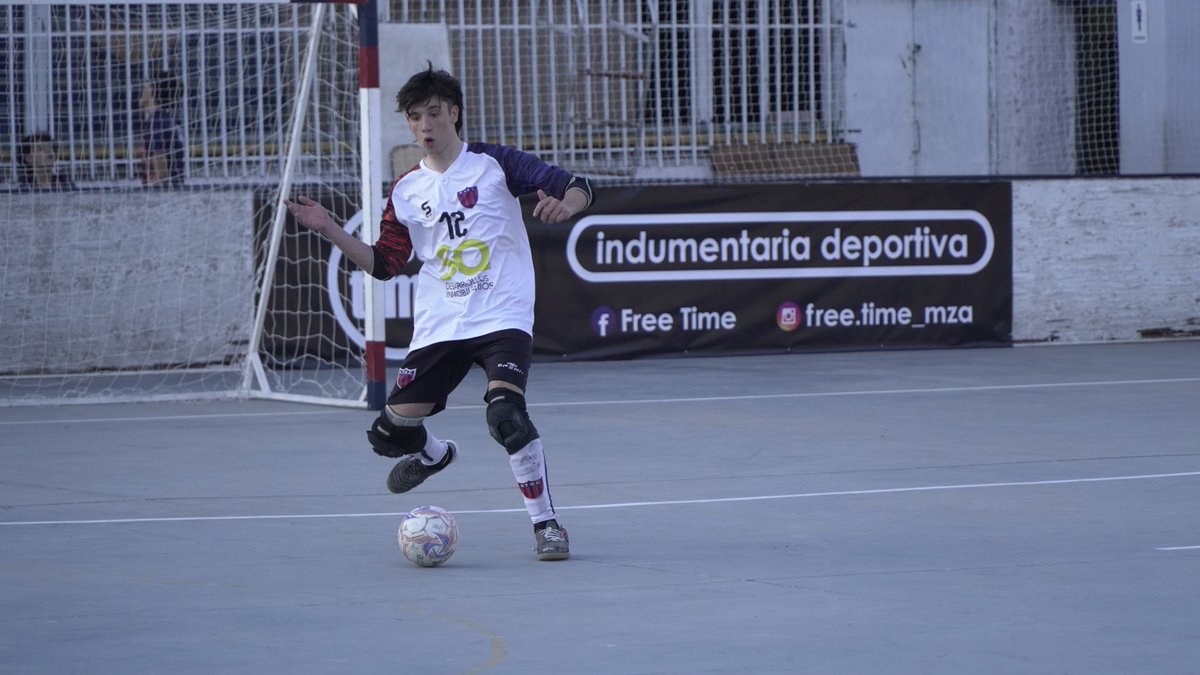 atscfutsal's tweet photo. #CopaDeBronce | #C17Azul 

😎 Fue triunfo para los dirigidos por Tomas Civelli frente a Rivadavia, con un contundente 5-0 para quedarse con los tres puntos. 

#SomosTalleres 
#SomosFamilia https://t.co/xub1MIlHn2