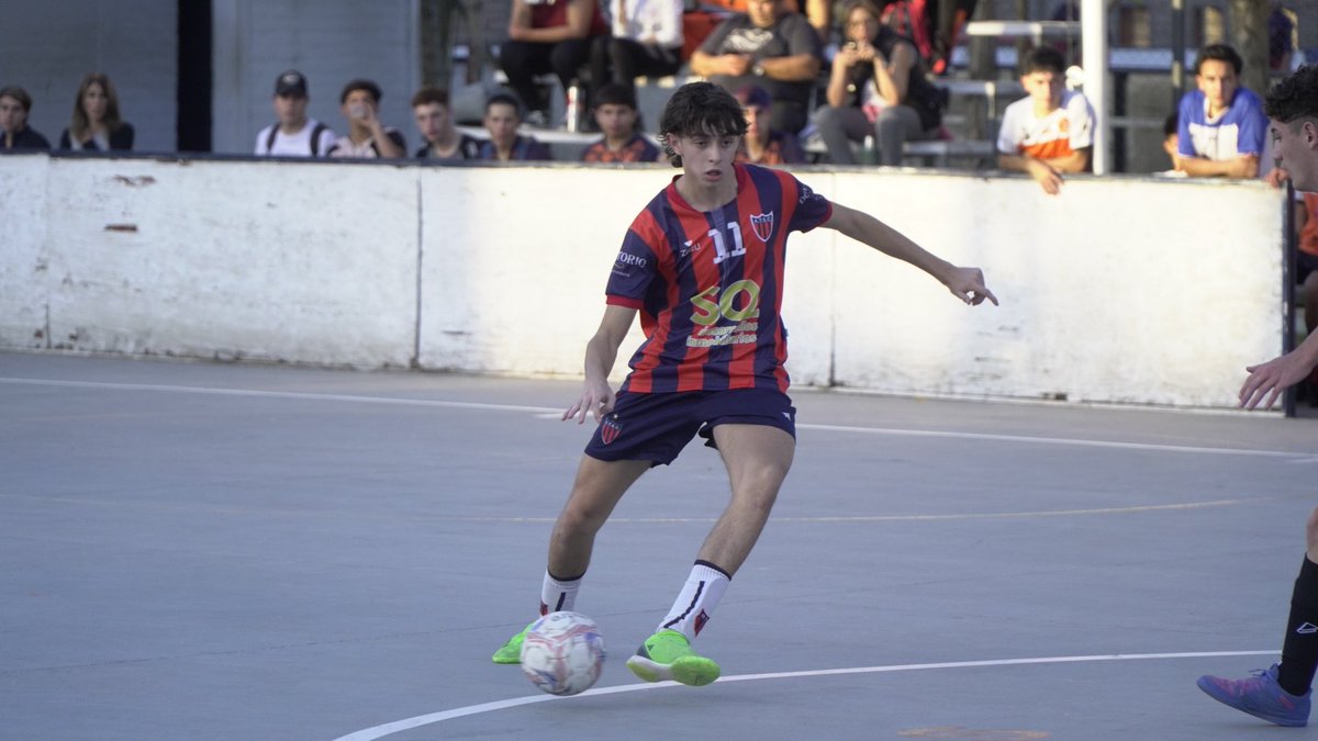 atscfutsal's tweet photo. #CopaDeBronce | #C17Azul 

😎 Fue triunfo para los dirigidos por Tomas Civelli frente a Rivadavia, con un contundente 5-0 para quedarse con los tres puntos. 

#SomosTalleres 
#SomosFamilia https://t.co/xub1MIlHn2