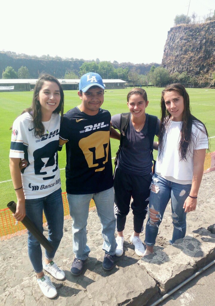 Mi 🔱 LUDINEVA ♥️POR SIEMPRE CON USTEDES @cagigas_deneva5 <a href="/dianagomez7/">D. Gómez</a> y <a href="/LuciRodG5/">Lucia Rodriguez</a>