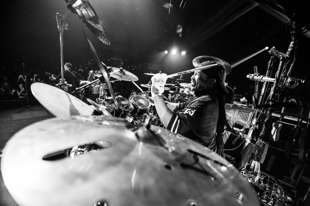 davematthewsbnd's tweet photo. Scenes of #DMB2023 live at the @AuditorioPM in Monterrey, Mexico on May 11th.

See you all tonight in Guadalajara! 🙌🇲🇽

📸 @rodrigodmbrasil https://t.co/dJ2UmNksNa