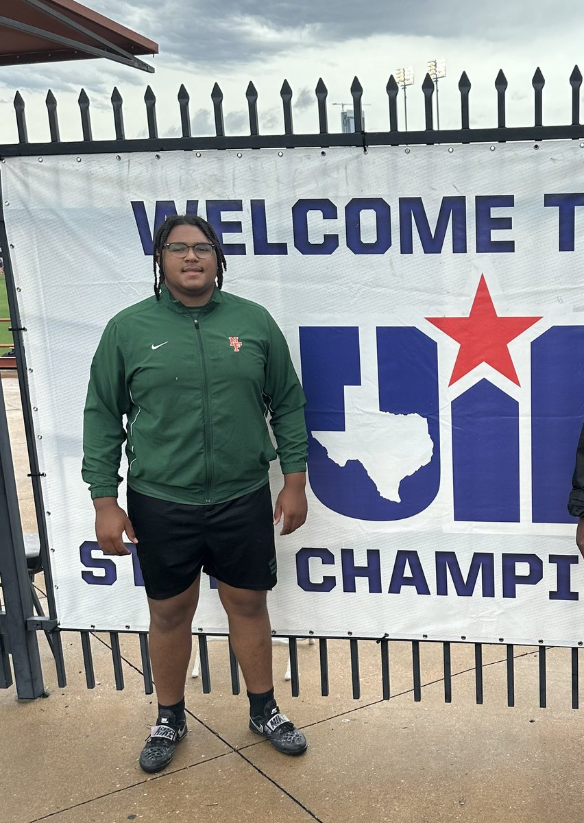 The Forest was represented well today.  Markis Deal finished 6th place with a throw of 57'6".  Thank you for a great career. #WAM <a href="/CoachP_WAM/">Coach Jesse Perales 🏈</a> <a href="/Naaman_Football/">Naaman Forest Football</a> <a href="/que4007/">Coach Turner</a> 
2 x State Qual
3 x Regional Q SP 🥇 🥈 6th
3 x Area Q SP/D 🥇 🥇  🥇 🥇 4th 
District  SP/D 🥇 🥇 🥇 🥈 🥉