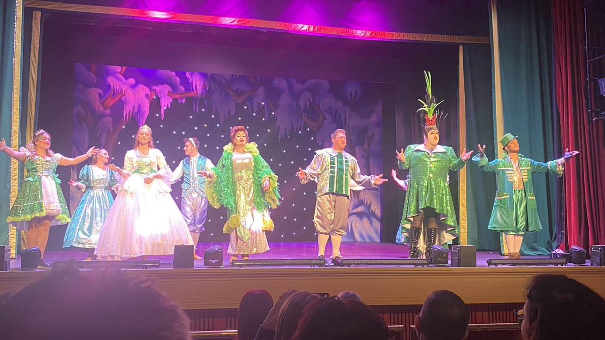 What a fantastic night <a href="/bridspa/">Bridlington Spa</a> <a href="/Jimmyb1980/">Jimmy Burton-Iles</a> <a href="/LiamMellor/">Liam Mellor</a> <a href="/robert_squire84/">Robert Squire</a> @HotRockGroup can’t wait for next year, show gets funnier and naughtier each year! Great performance once again!