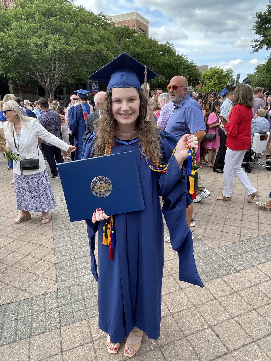 garyparm's tweet photo. Congratulations Nicole on your MSBA, so proud of you! https://t.co/oozgOt8QMs