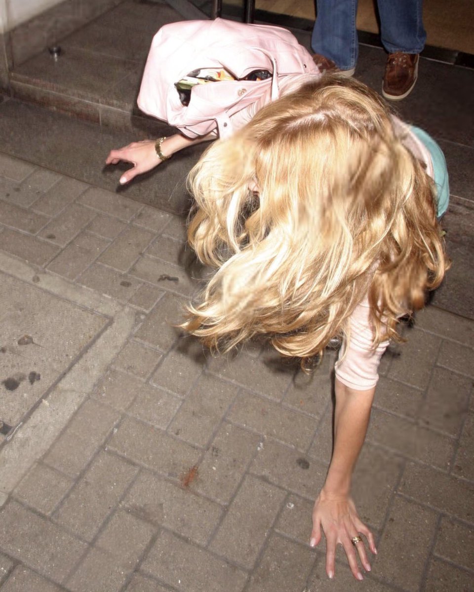 : ̗̀➛ natasha richardson taking a tumble outside nobu [2004]