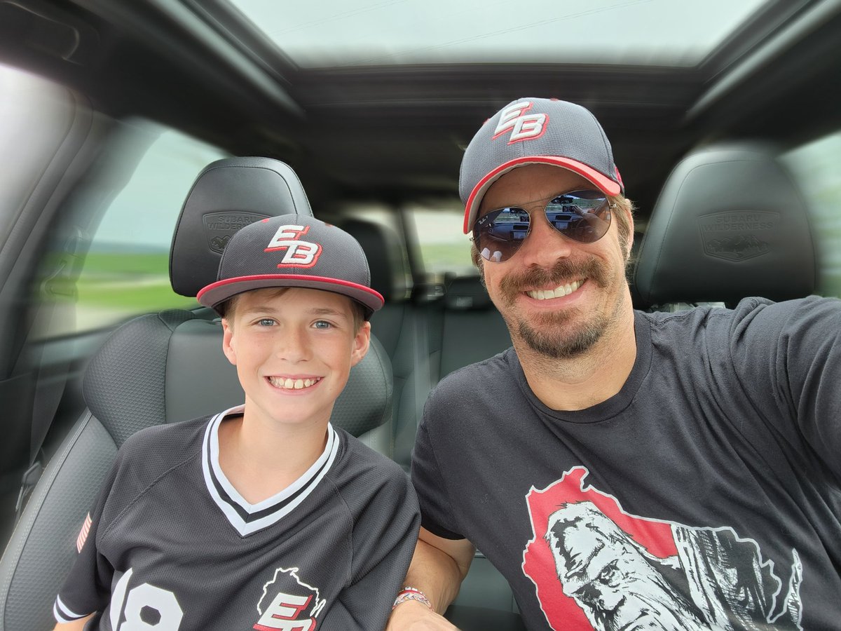 OlHossVike's tweet photo. One game in and one win under their belt. #EdgeBaseball is off to a great start to the weekend. Back at it again in a few minutes for game 2. #LikeAHossJr #ThatsMyBoy ⚾️ https://t.co/rNSiVb7vjy