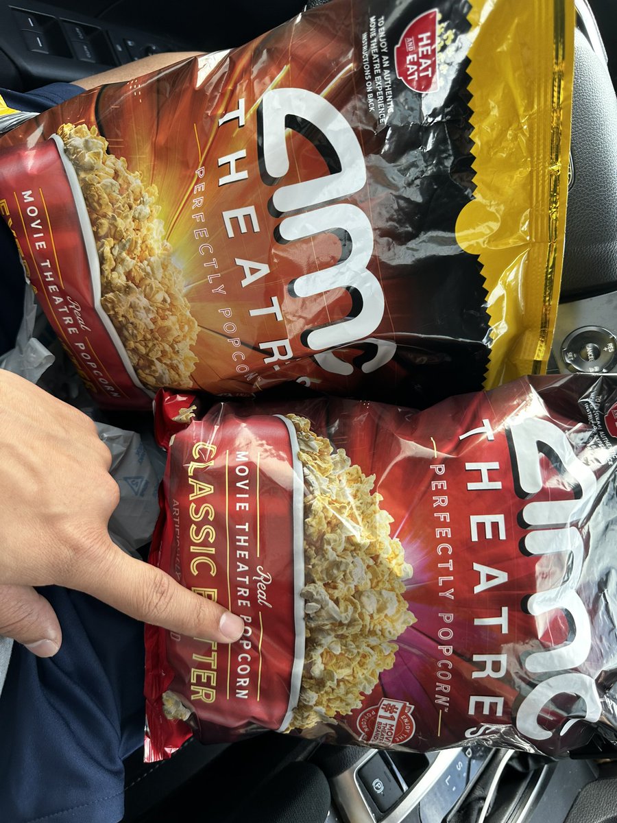 Itsreallyajm's tweet photo. Finally got my #AMCPerfectlyPopcorn #APESNOTLEAVING https://t.co/HvlzLCVquM