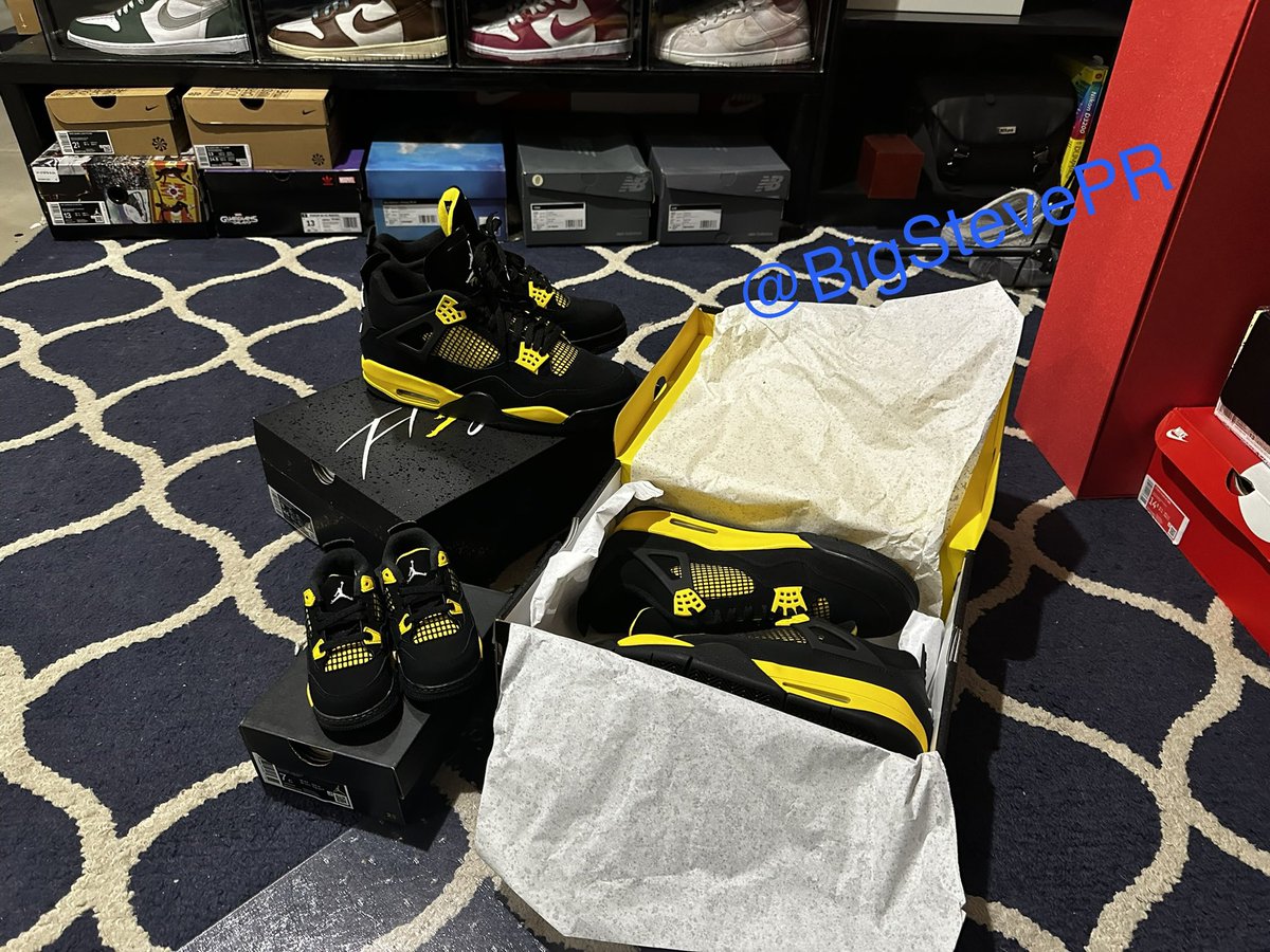 BigSteveCrespo's tweet photo. Yoooo @SneakerVisionz keeps me hitting!!! Even my son gets a pair now lol
#nike #Jordan #thunder4 #sneakerhead #collection https://t.co/bs9LGYxvAR