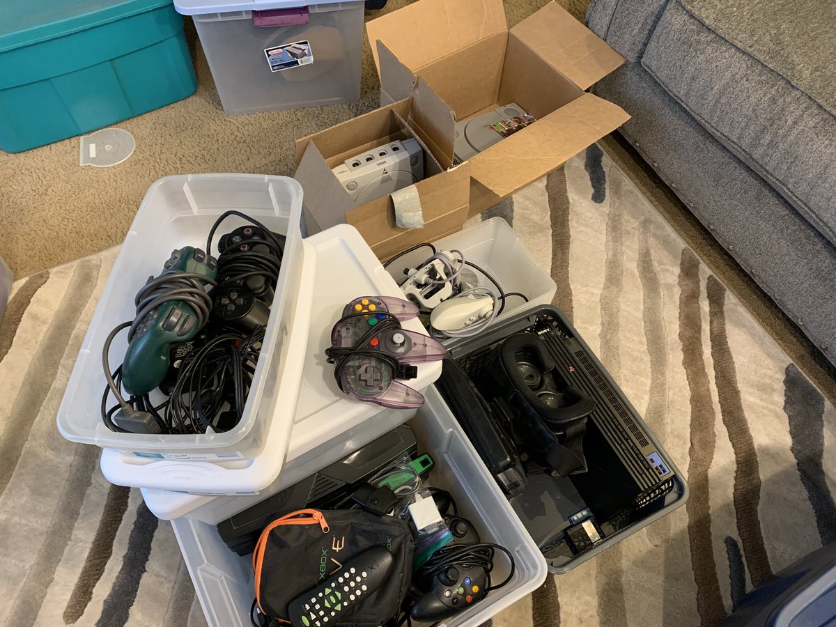 DanerTime's tweet photo. Going through all of our old console shit. This is only a small part.
PS1, PS2, PSP, Genesis, Dreamcast, original Xbox and 360
#games https://t.co/QCDWxBbndF
