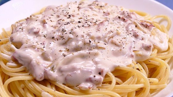 GajeelLothbrok's tweet photo. Cómo Italia nos ha dado 0 puntos voy a hacer una carbonara con nata, joderos #EurovisionRTVE  #Eurovision2023 https://t.co/HkeKnLuX8g