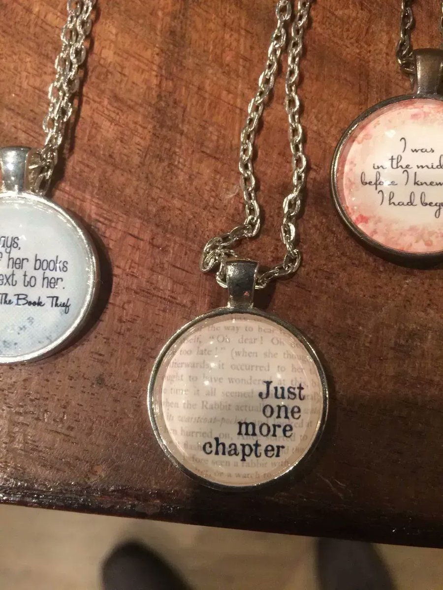 Angela Ackerman tweet media