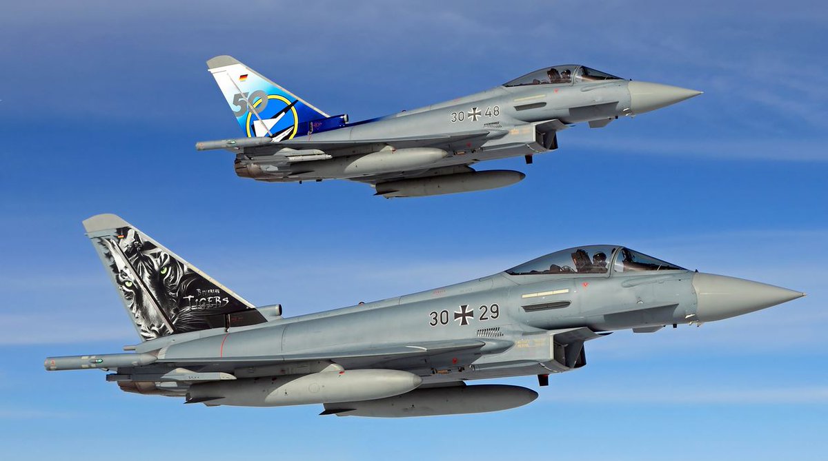 ciclbh2's tweet photo. 🔴#URGENTE #ULTIMAHORA
#Volodimir #Zelensky 🇺🇦 aterriza 🛬 en #Belin #Brandenburg 🇩🇪 en un ✈ #Airbus #A319 🇩🇪 y escoltado
en territorio germano por 2✈✈ #eurofighter #typhoon #luftwaffe 🇩🇪❗
Se reunirá mañana con #Scholz 🇩🇪
#Ukraine #UkraineRussiaWar #ukrainecounteroffensive 🇺🇦 https://t.co/HifNVDcME4