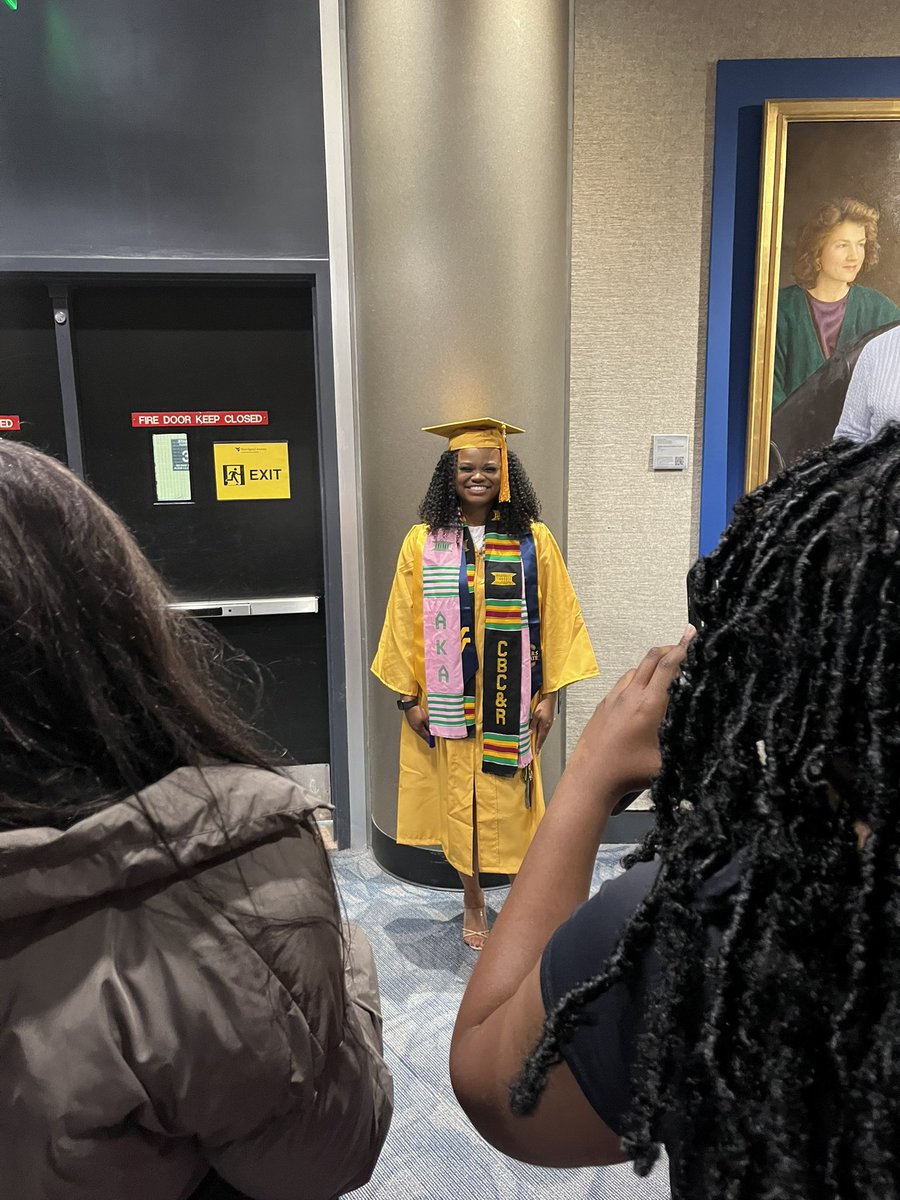 WVUSoN's tweet photo. Congratulations to our senior SON Ambassador, Ateria Walker! 💛💙🎓 #WVUgrad https://t.co/XF5VMSXUI5