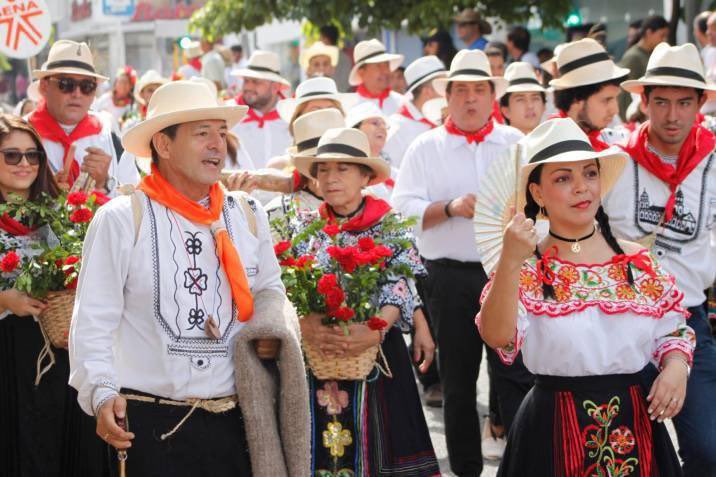 AlfonsoPintoFra's tweet photo. Nuestro #DiaDeLaSantandereanidad es el espacio para resaltar nuestras tradiciones y costumbres, esas que nos distingue del resto de la nación. Por siempre seremos la raza que lucha y sueña por la conquista del porvenir a través del trabajo, la bravura y pujanza. #87Razones https://t.co/Rm0udiG5UD
