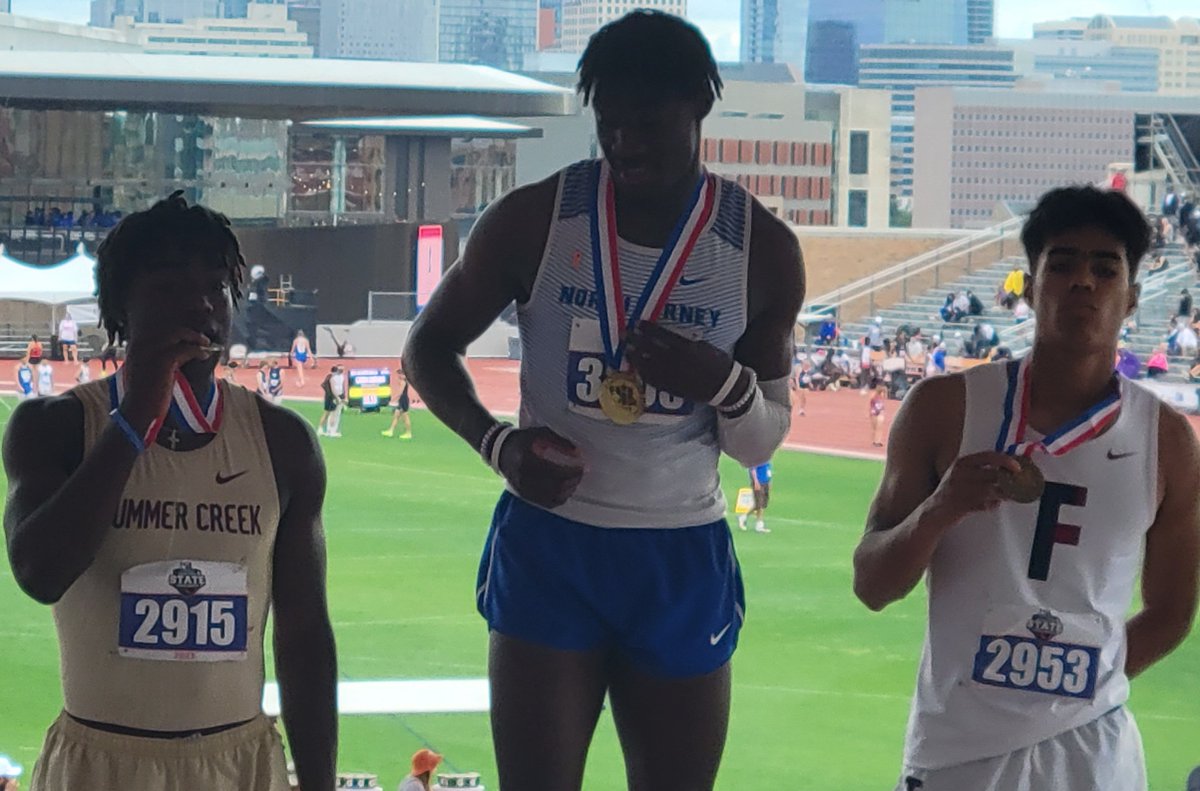 110 Hurdler 6A State Champion Alex Chukwukelu  13.42