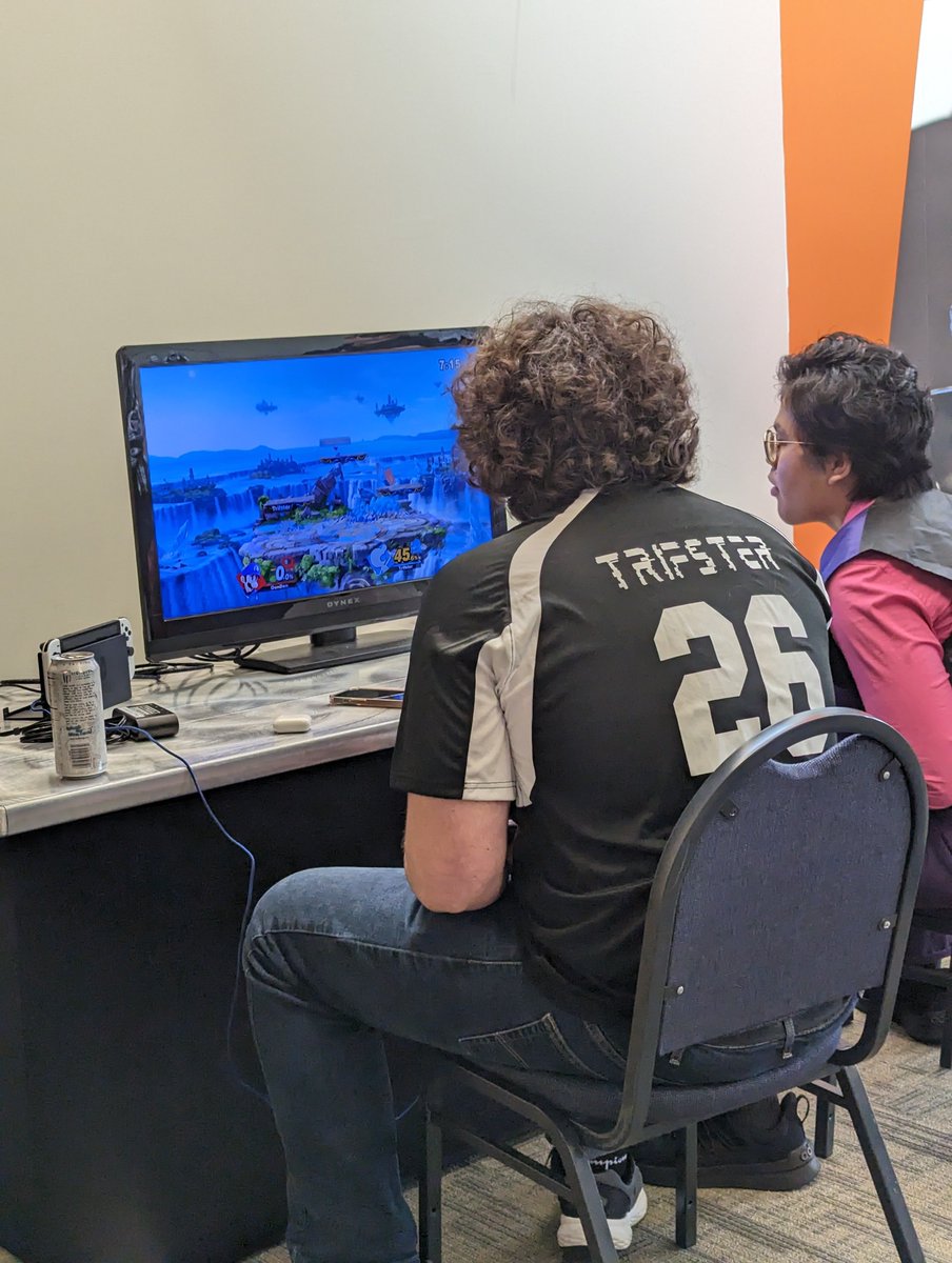 NazHSesports tweet media