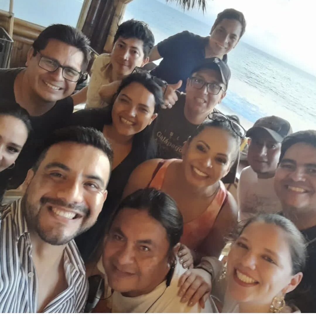 mopa-zambrano-on-twitter-rt-lahistoriaec-happy-birthday-to-you-to