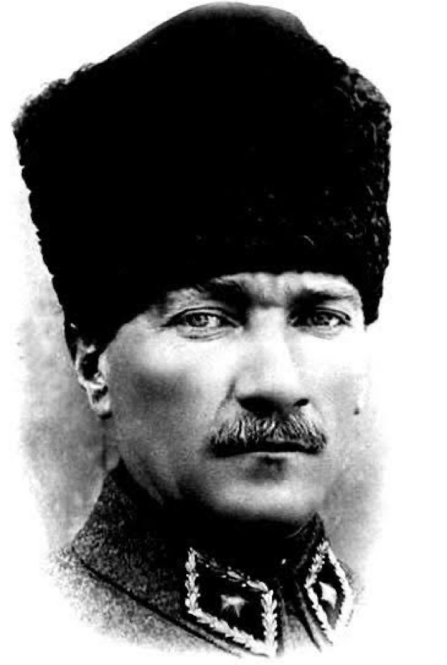 Cumhuriyeti sen kurdun, biz yaşatacağız.