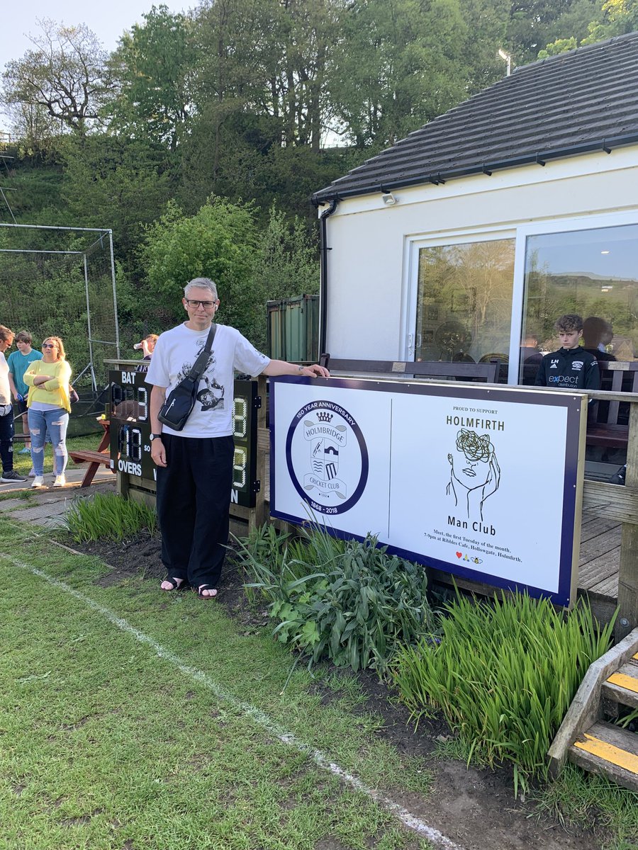 RitchieHowarth's tweet photo. Great to be โฆ@HolmbridgeCCโฉ today thanks again for the support of HMC. Most of all good skills boys #Firstpoints #beers โค๏ธ๐๐ https://t.co/5NFkzAhZkd