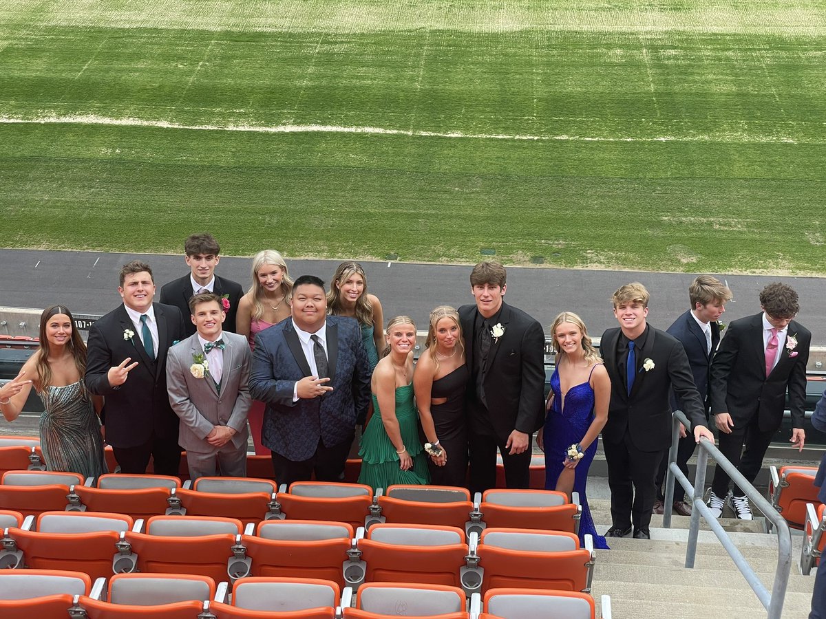 Prom 2023! <a href="/kd_buller/">KDBuller</a> <a href="/Fitch_assistant/">Avon Assistant Superintendent</a> <a href="/SupportAvonSch/">Support Avon Schools</a> <a href="/avoneagles/">avoneagles</a>